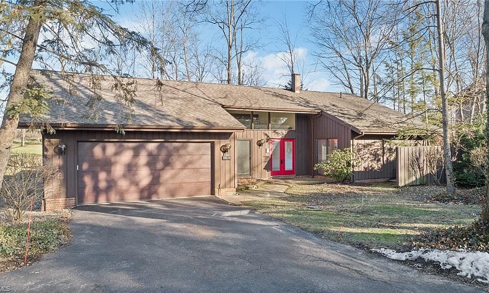 1st image of 705-19 Fairington Ln