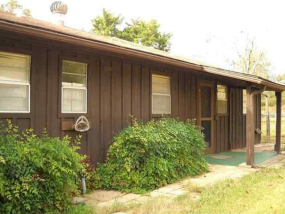 4th image of 174 Sir Pellias Dr