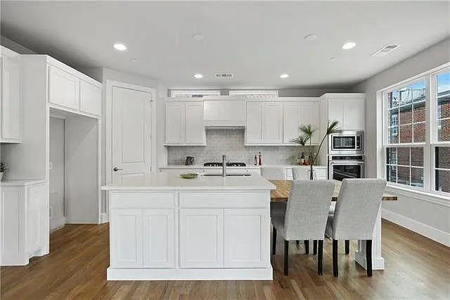1900 Caddo St #4 — Photo 9