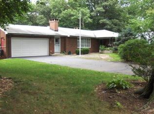 106 Alexander Dr, Meriden, CT 06450