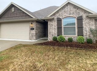 4793 W Wales Dr, Fayetteville, AR 72704