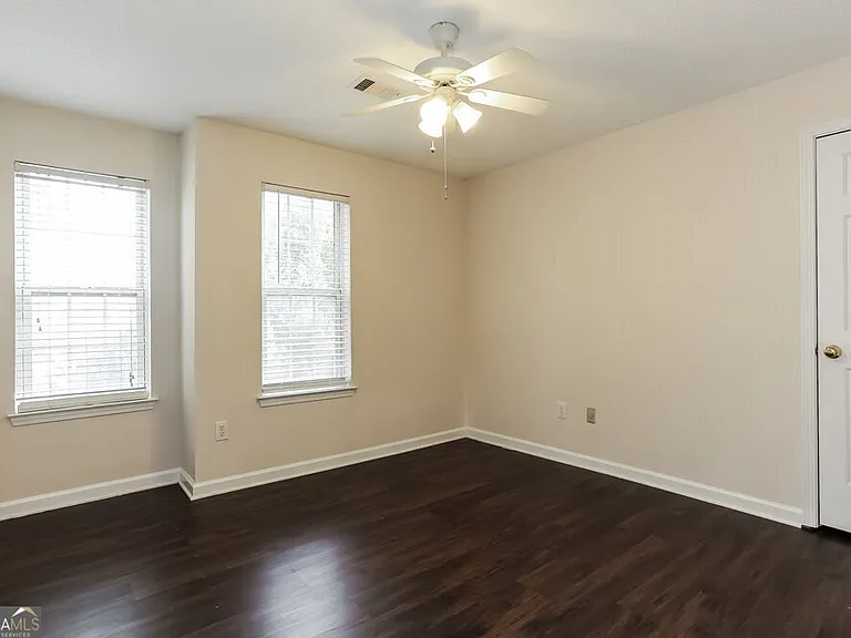 5929 Rosie Ln SE — Photo 17