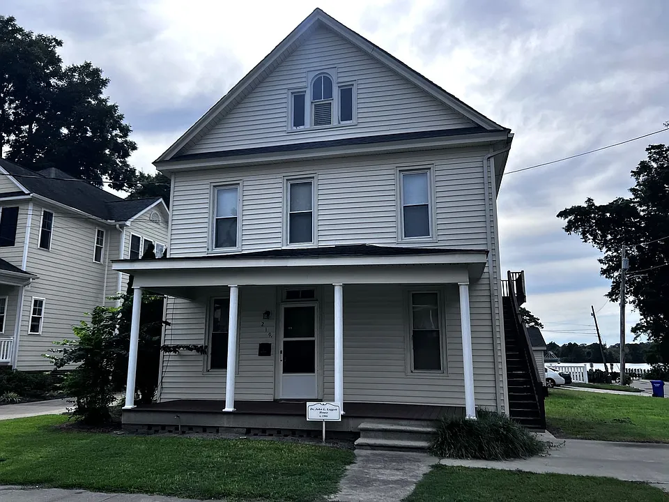 219 N Church St