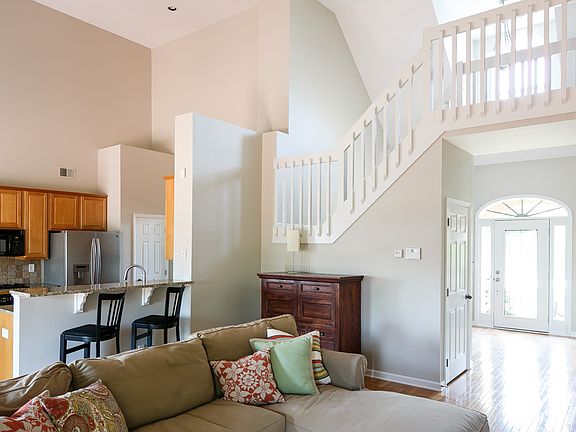 5th image of 15223 Abington Ridge Pl