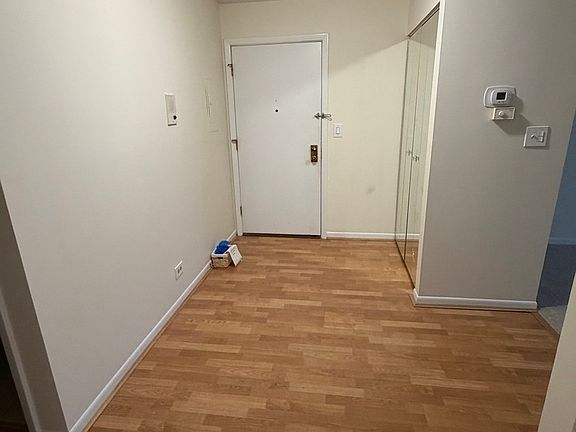 3rd image of 1S055 Spring Rd #1C