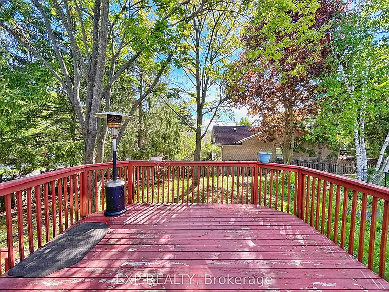 23 Haskell Cres — Photo 13
