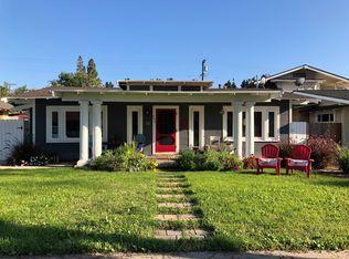206 Jacaranda Pl, Fullerton, CA 92832