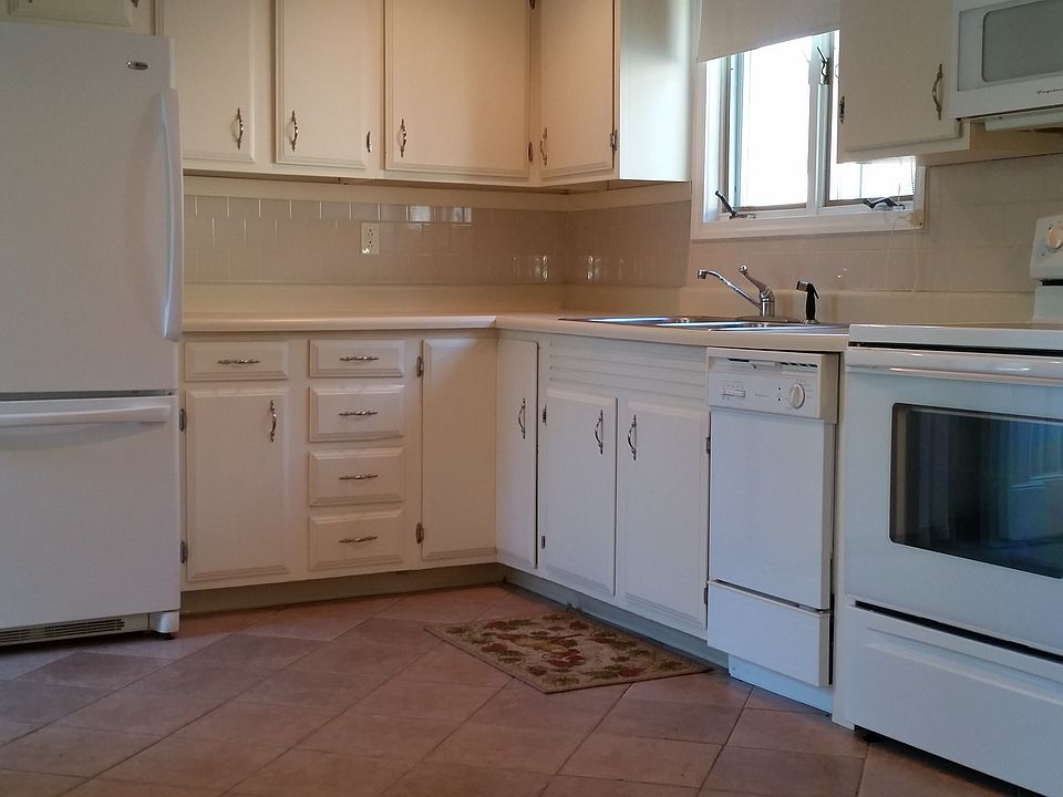 1st image of 48 Vine St #1
