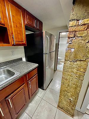 2nd image of 181 Pulaski St #B