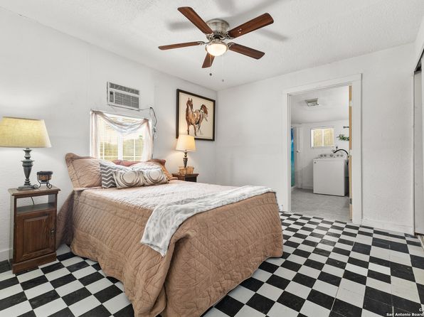 san-antonio-texas-26257780 picture