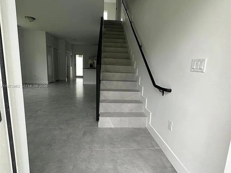 723 NW 19th Ave #A — Photo 8