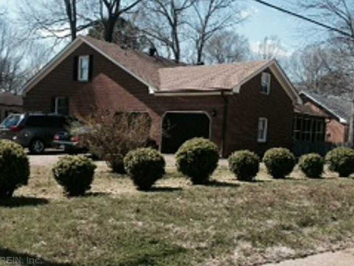 2nd image of 2101 Quaker Pl