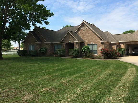 Beautiful elevation! Attached 4 car garage. Single Owner of this custom home looks barely lived in.