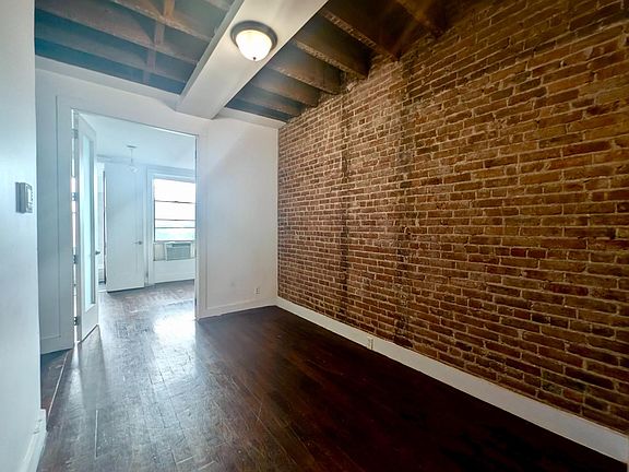 3rd image of 73 Steuben St #2B