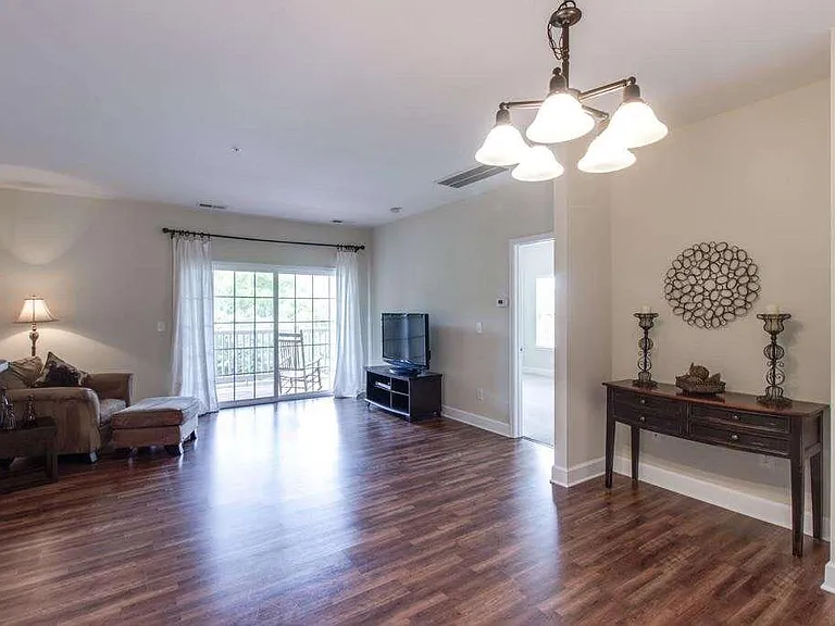 4845 Bevendean Dr #11 — Photo 9