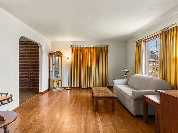 5th image of 723 Prescott Ave