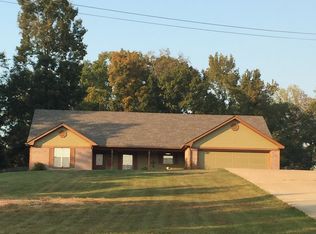 73 Colby Ln, Columbus, MS 39702