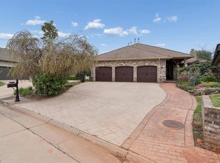 5912 Chestnut Ct, Edmond, OK 73025