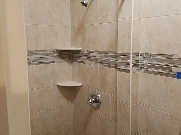 3rd image of 6903 Myrtle Ave #1