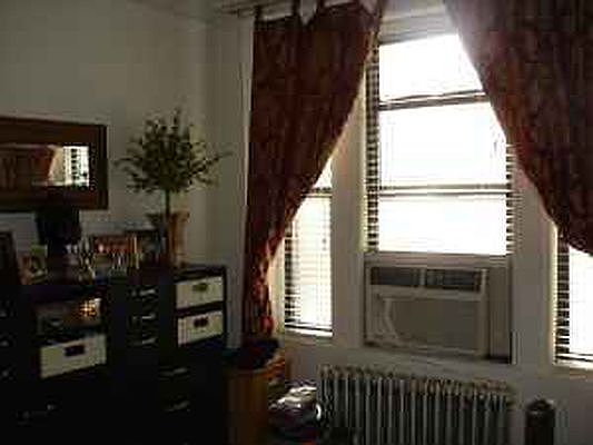 2nd image of 509 Cathedral Pkwy #9PS