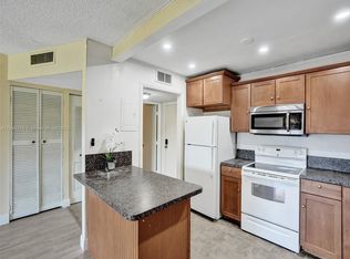 4152 Inverrary Dr APT 206, Lauderhill, FL 33319