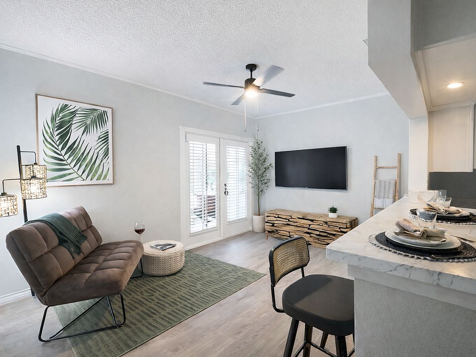 1st image of 400 Old Grande Blvd APT 1005