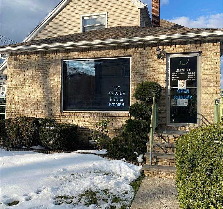 1st image of 233 Maple Ave #1
