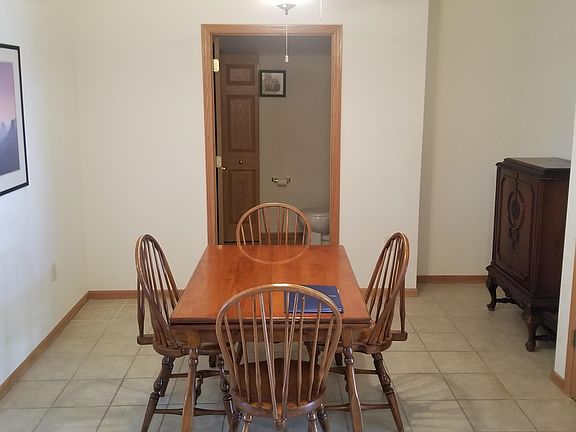 3rd image of 685 Stoney Creek Ct APT 3
