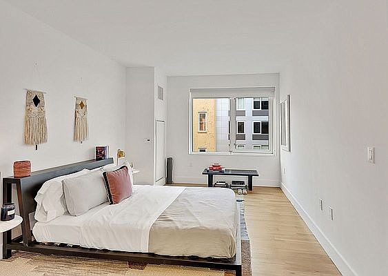 3rd image of 241 Atlantic Ave APT 4D