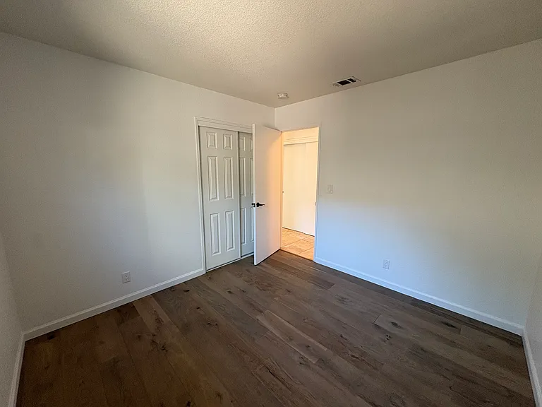 3483 Laird St — Photo 37