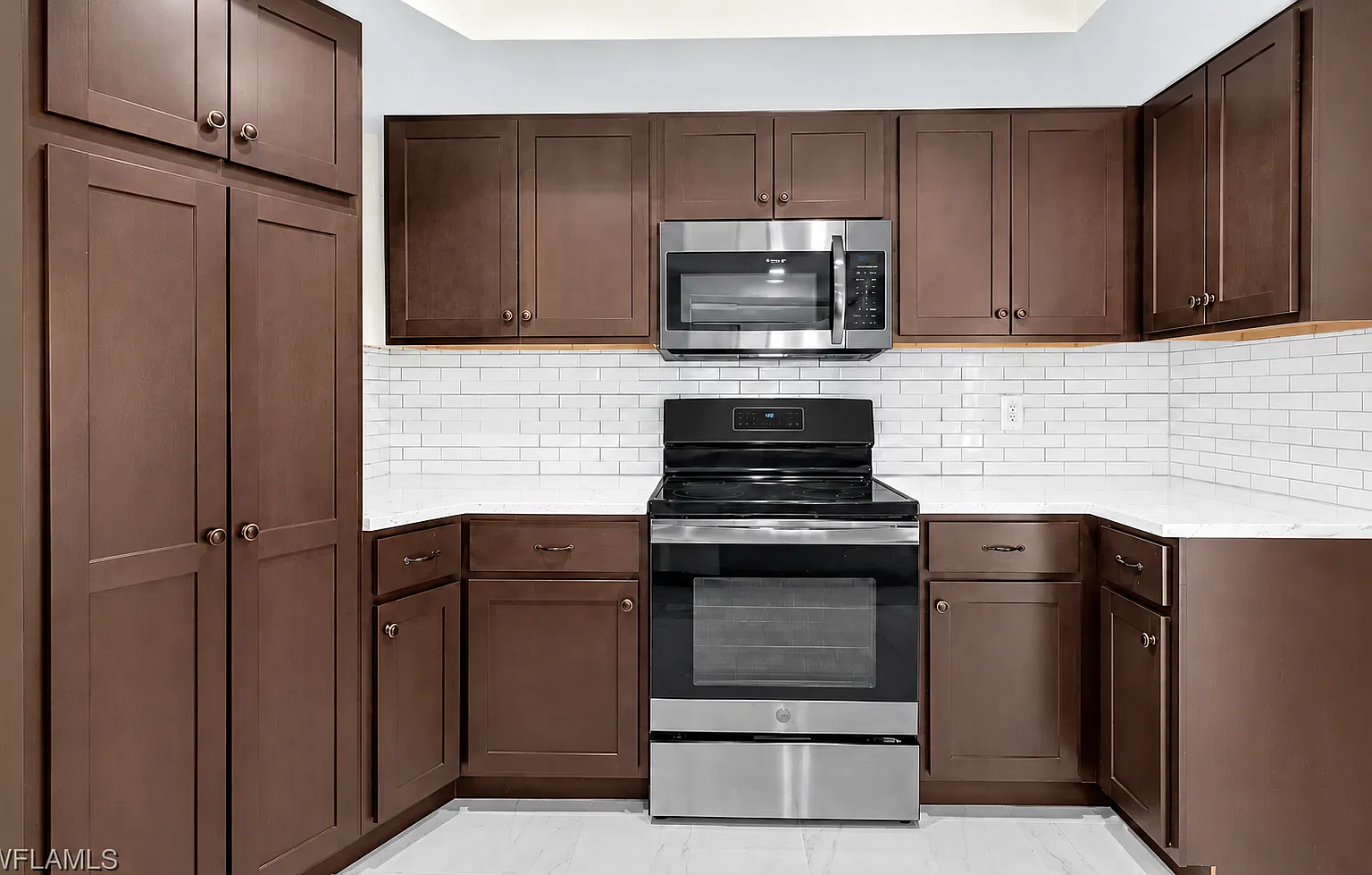3 bed, 1840 sqft, $2,150 — Photo 2