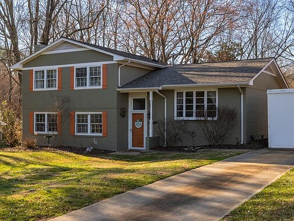 2nd image of 1705 Noble Pl