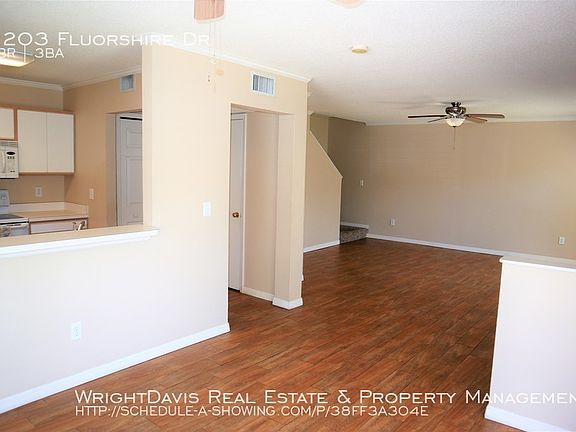 5th image of 2203 Fluorshire Dr