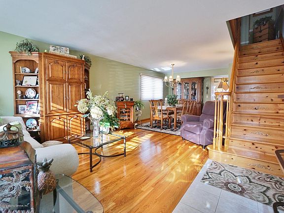 4th image of 123 Tanglewood Dr