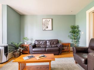 2020 SE Yamhill St UNIT B, Portland, OR 97214