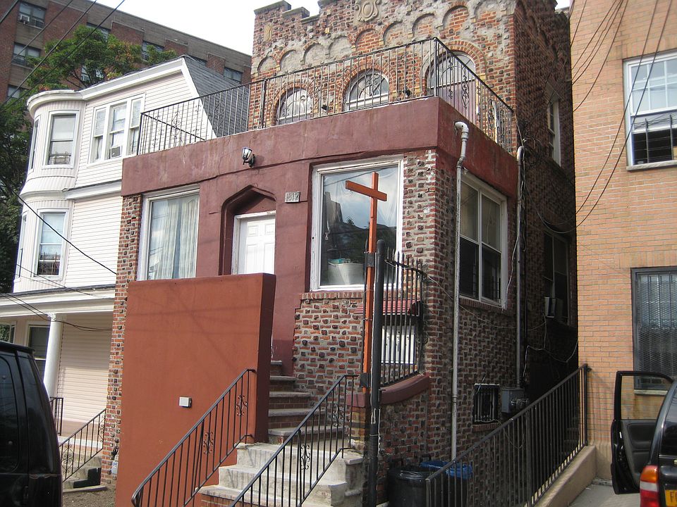 1st image of 1812 Palisade Pl