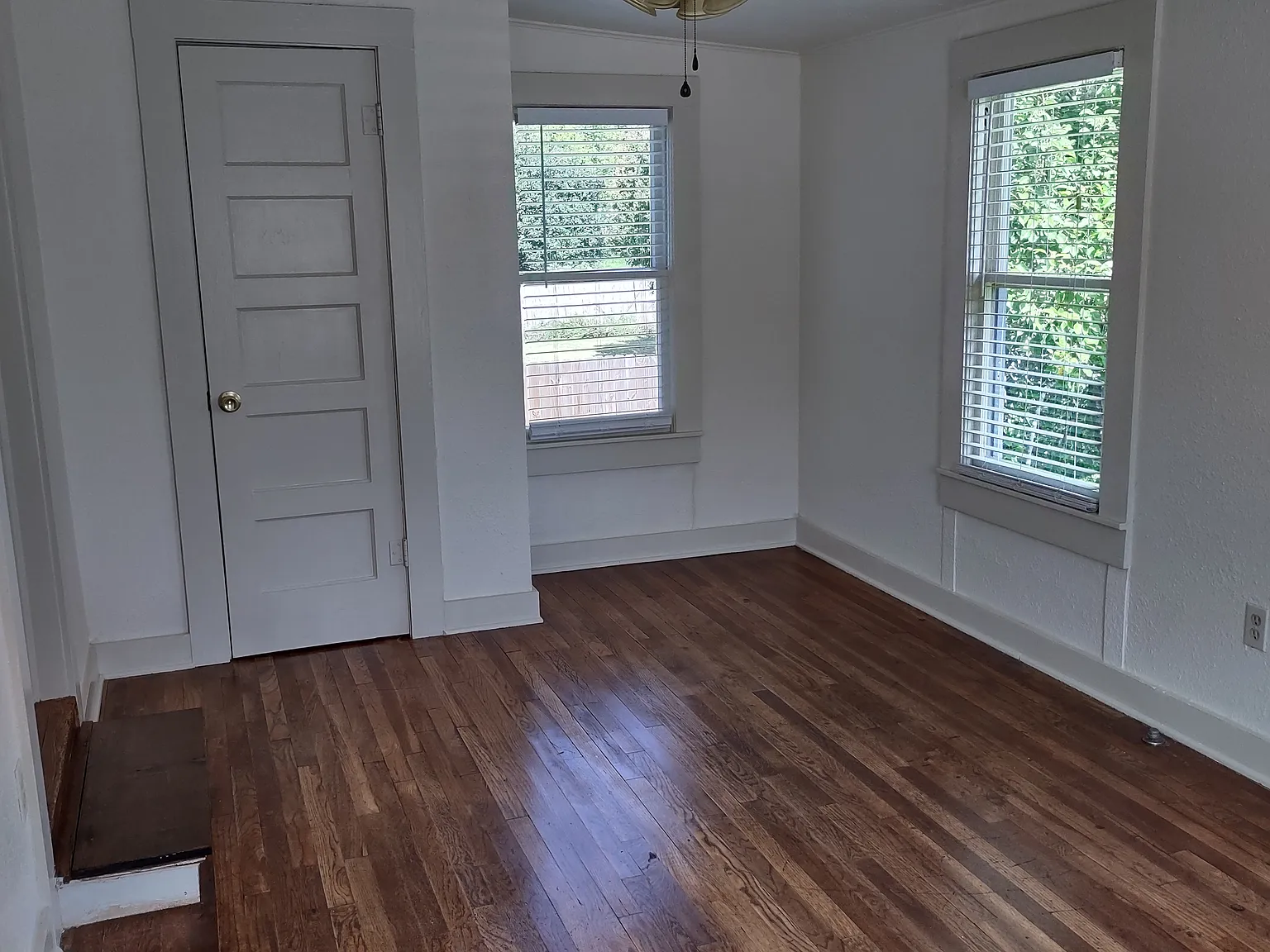 2 bed, 800 sqft, $1,000 — Photo 2