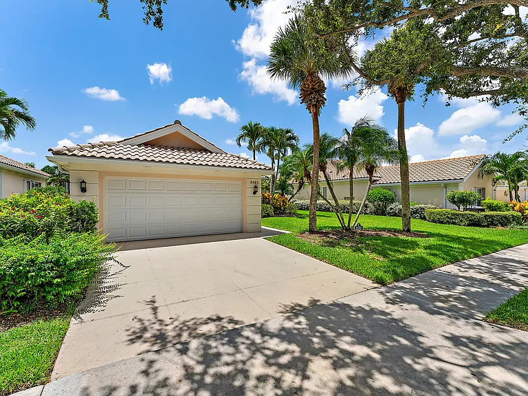 8485 SE Palm Hammock Ln — Photo 55