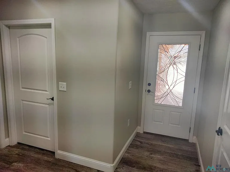 2115 Roadrunner Dr — Photo 5