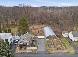 18 Roberts Lane, Colonie, NY 12110