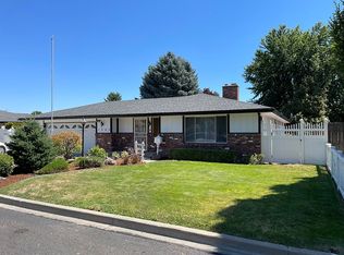 1303 S 26th Ave, Yakima, WA 98902