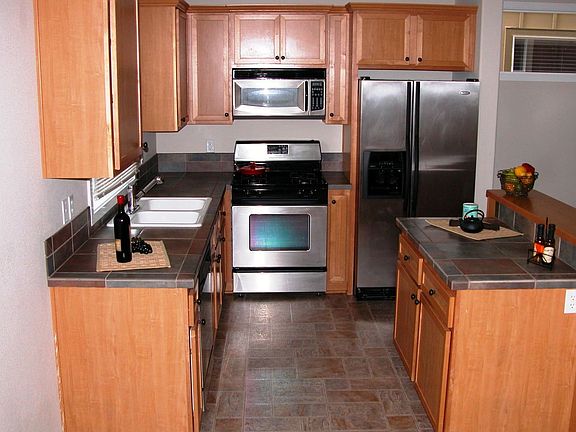 Deluxe Kitchen