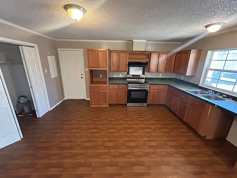2602 Ripple Rd — Photo 6