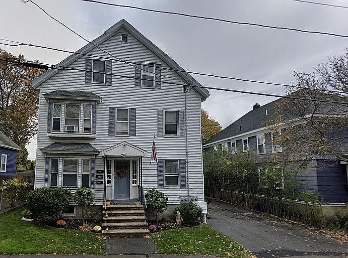 1st image of 24 Wisteria St #1