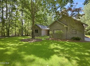 512 North Line Drive, Hampstead, NC 28443