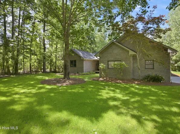 512 North Line Drive, Hampstead, NC 28443