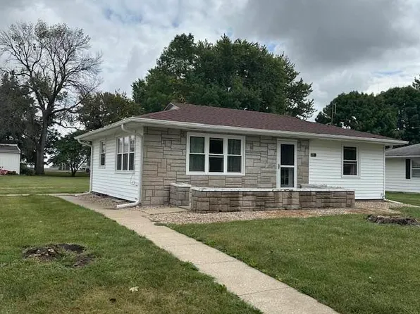 208 Congress St, Golden, IL 62339