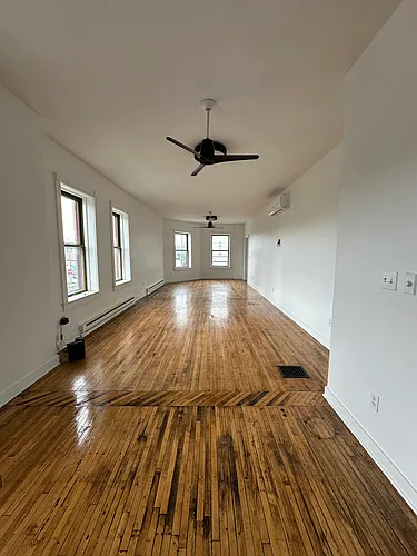 601 S 6th St #1 Photo 1