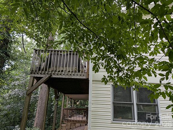 2nd image of 268 Cloudrise Ln