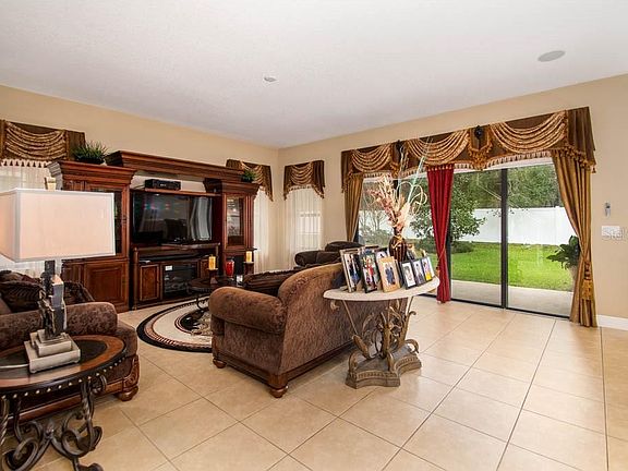 3rd image of 11010 Charmwood Dr